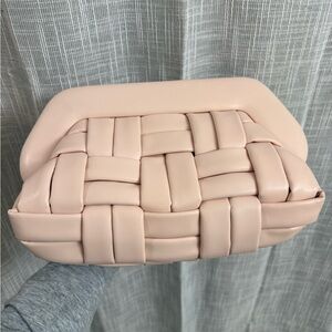 TheMoirè Bios Woven Vegan Leather Clutch in pink